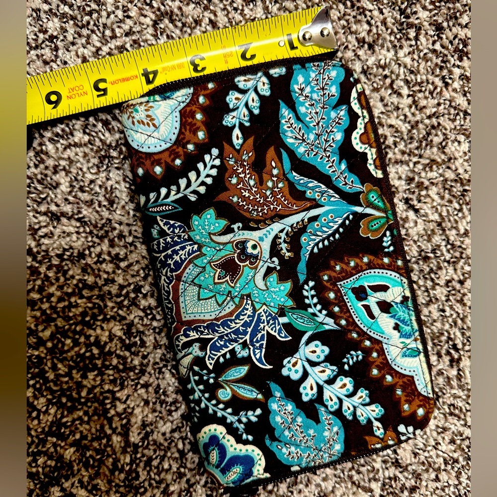Vera Bradley Java Blue Single Zip Quilted Wallet Clutch